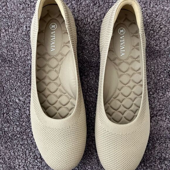 NIB Vivaia Water-Repellent Round-Toe Walking Flats (Claire Walker) Size 39 - Picture 1 of 4